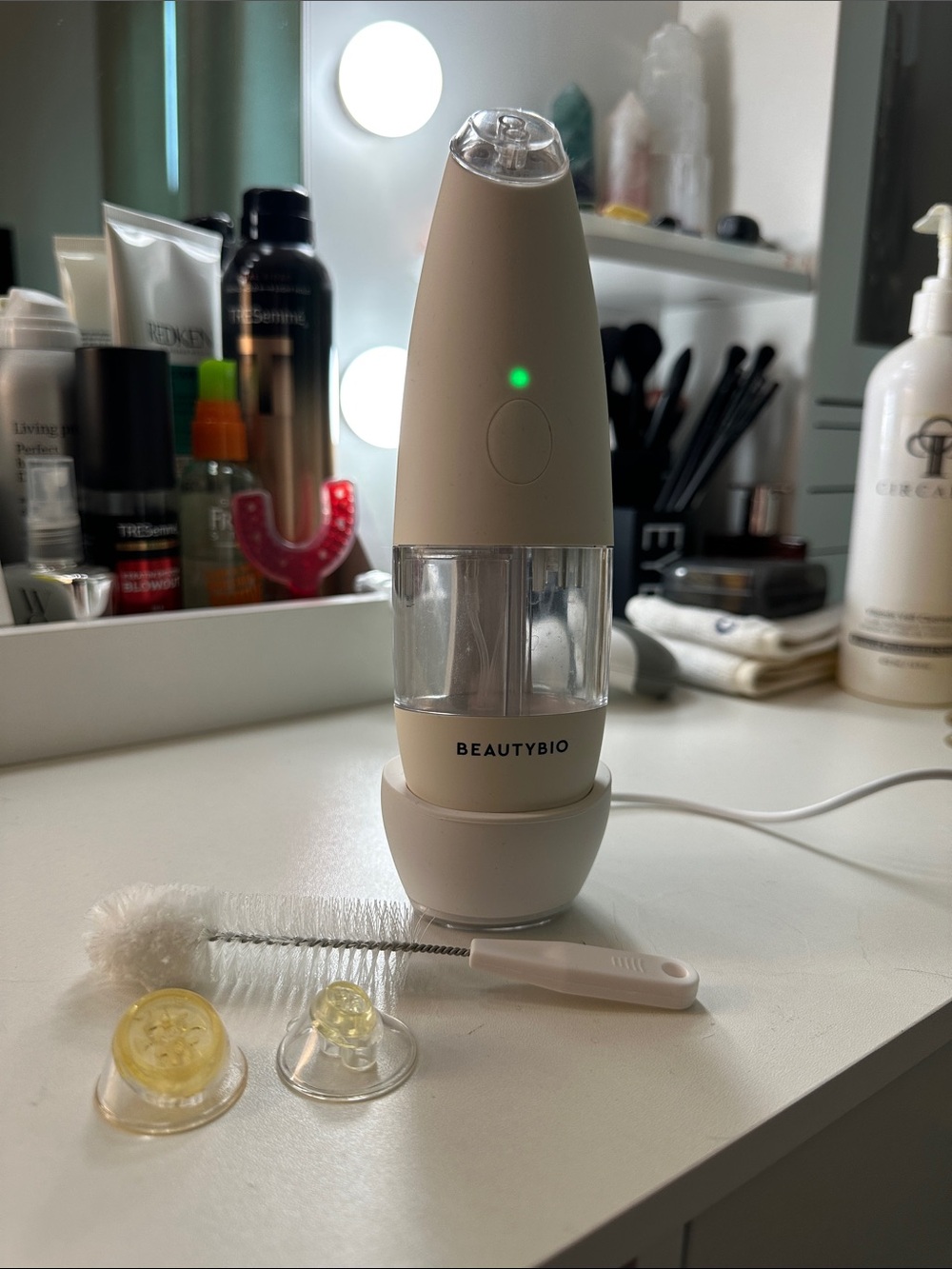 BeautyBio GLOfacial Hydro-Infusion Pore Cleansing + Blue LED Clarifying Tool
